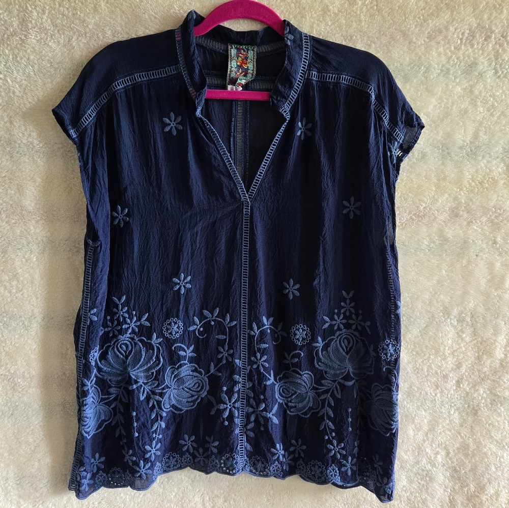 Johnny Was Embroidered Navy Blue Women's Sleeveless Blouse